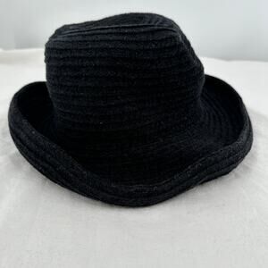 Betmar Womens Hat Black Textured Size M Cottagecore Fall Winter Travel Style